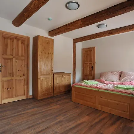 Královický Dvůr Affittacamere 4*
